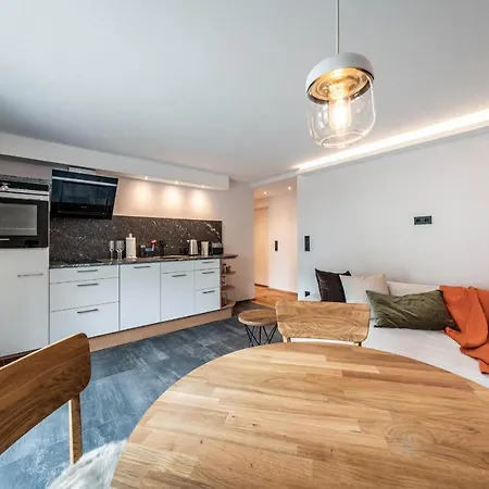 Appartement Alpendomizil Ahorn *
