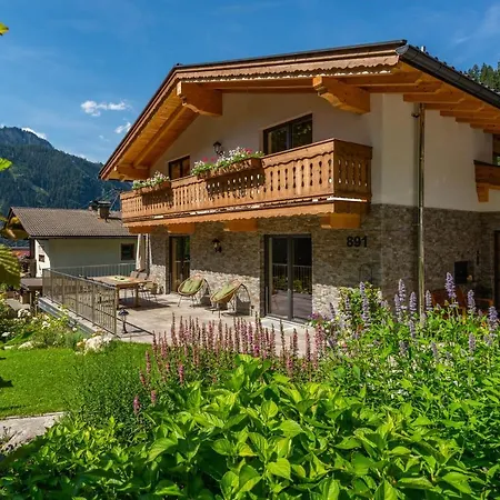 Appartement Alpendomizil Ahorn *