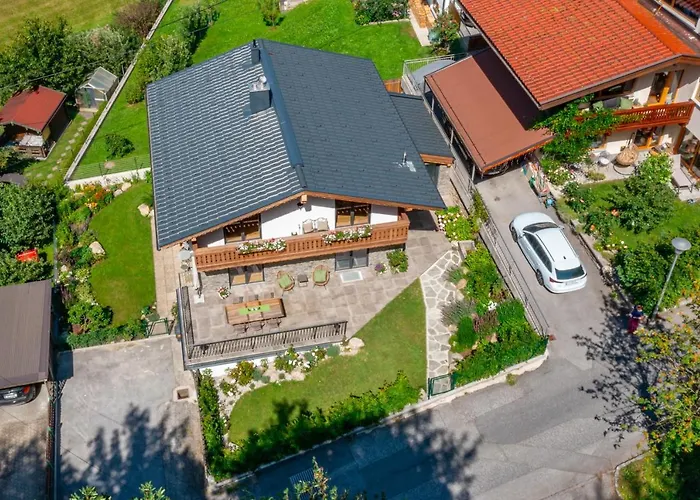 Alpendomizil Ahorn 公寓 *